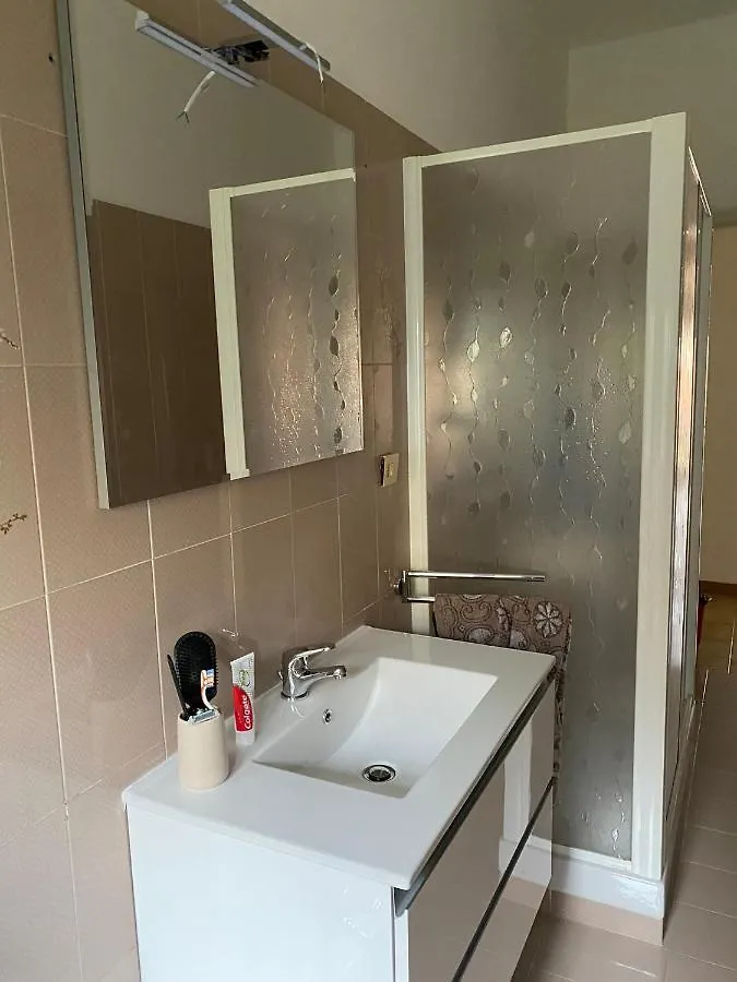 La Casa Di Andrea Grande Appartamento A Due Passi Dalle Spiagge Ραπάλο Διαμέρισμα