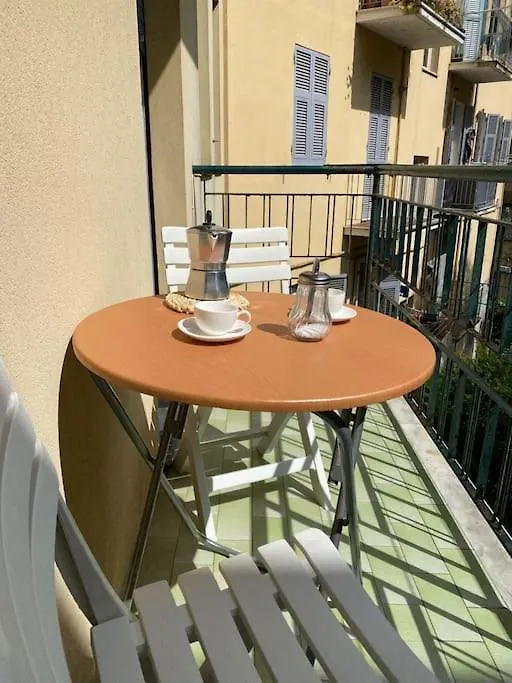 La Casa Di Andrea Grande Appartamento A Due Passi Dalle Spiagge Ραπάλο